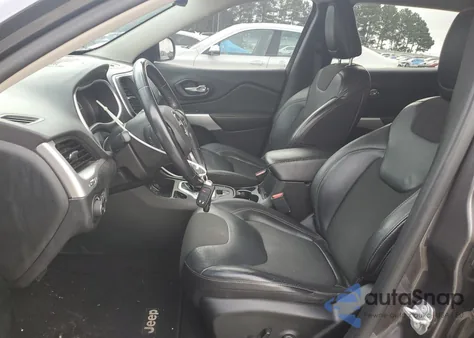 2018 Jeep Cherokee Latitude Plus z USA, uszkodzony, nr VIN 1C4PJLLB6JD597031